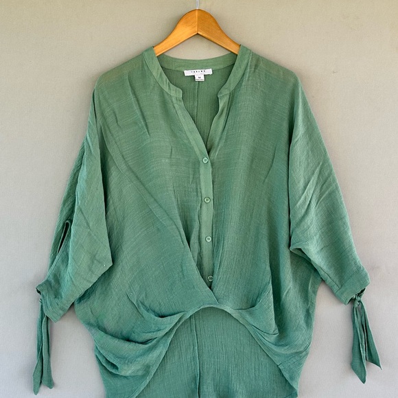 🎉5 for $45🎉 Favlux top blouse shirt size M - Picture 2 of 9